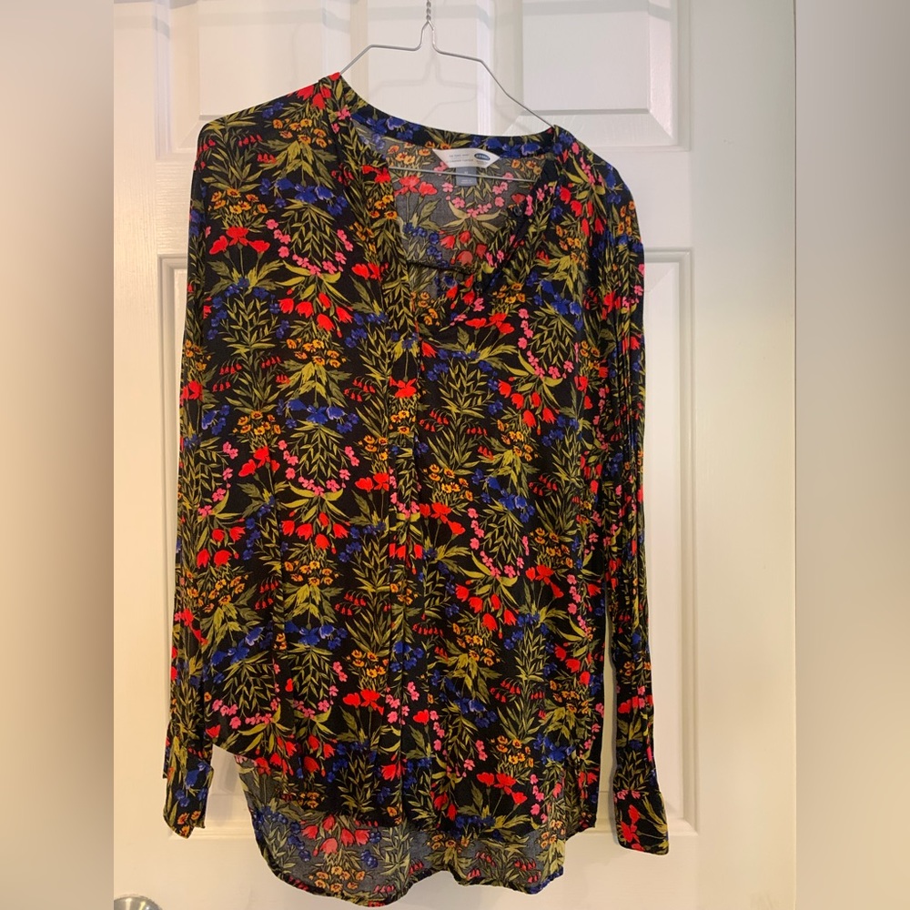 Lightly worn long sleeve blouse